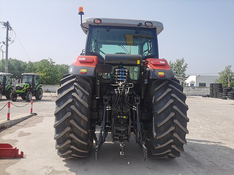 240hp Tractor high quality